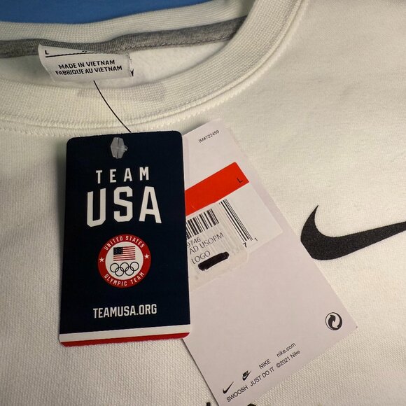 NWT Nike US Olympic & Paralympic Museum Official Merchandise Crewneck Sweatshirt - Picture 3 of 6